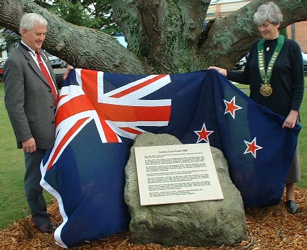 The clock's own plaque was unveiled after clock chimed twelve noon