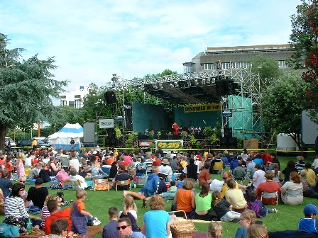 Christmas in 'The Square' Concert & Carols By Candlelight, Palmerston North, Manawatu, New Zealand - 15 December 2001