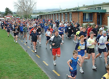 Manawatu.com Manawatu Striders Half Marathon 2005