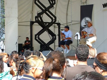 New Zealand music artists duo 'Adeaze' with peace in their harmonies, on Waitangi Day, Palmerston North city, Manawatu district, NZ - 6 February 2008